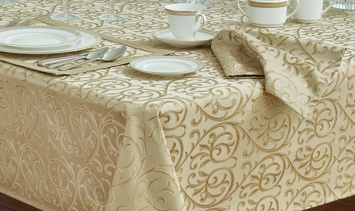 TABLE LINEN